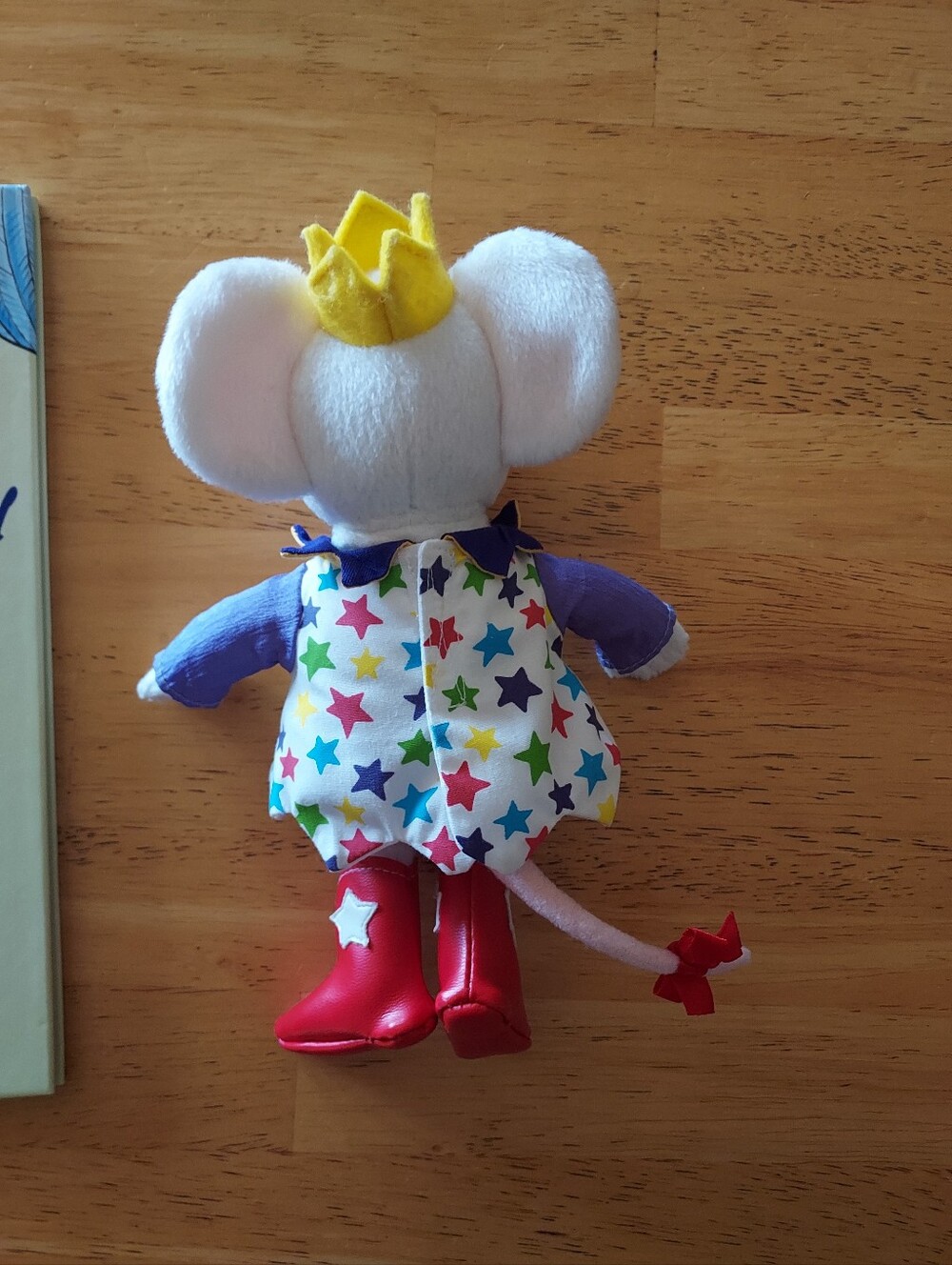 Lilly Plush Doll - White Mouse with Red Boots & Lilly's Big Day Book - Picture 4 of 7